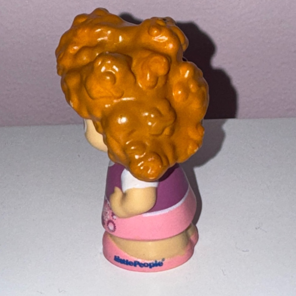 Fisher-Price Sofie Little People Girl Figure - Picture 3 of 5